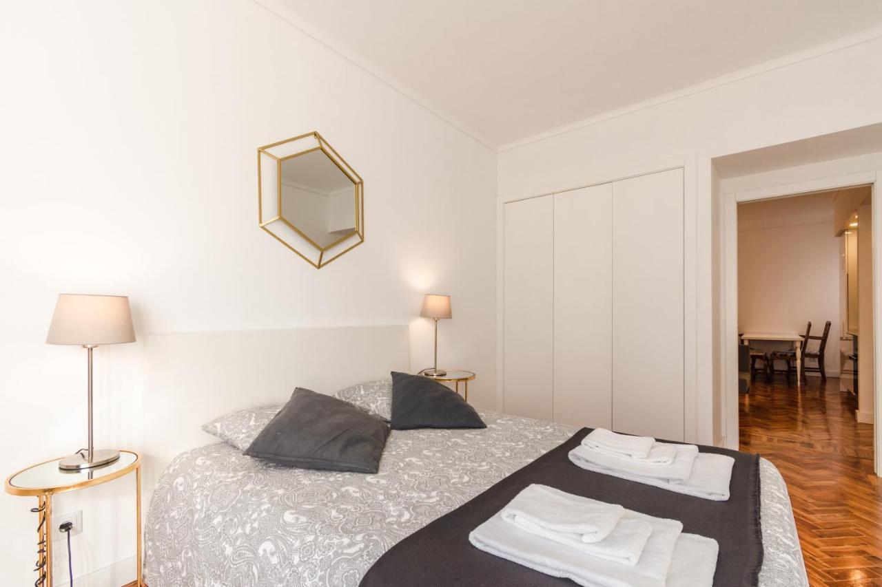 Carmo Apartments Lisbon Exterior photo